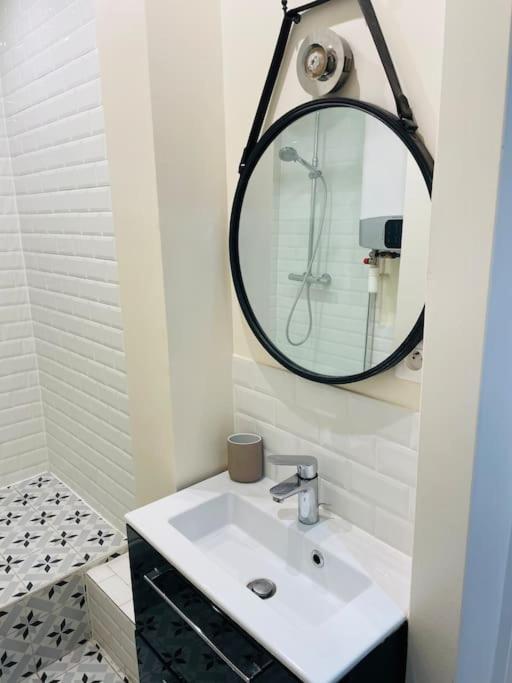 Charming & Cocooning Flat - Canal De L'ourq