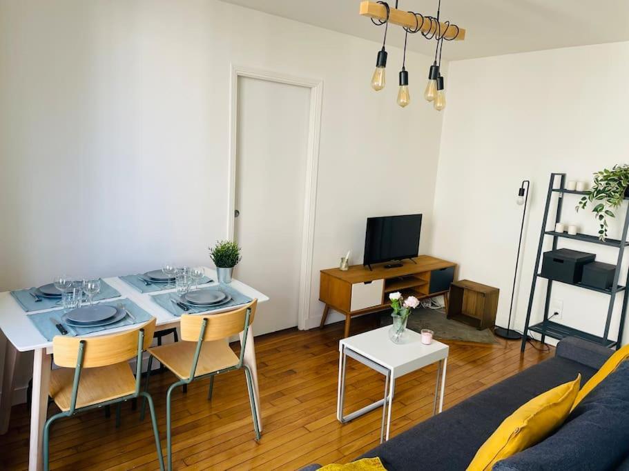 Charming & Cocooning Flat - Canal De L'ourq Apartment *